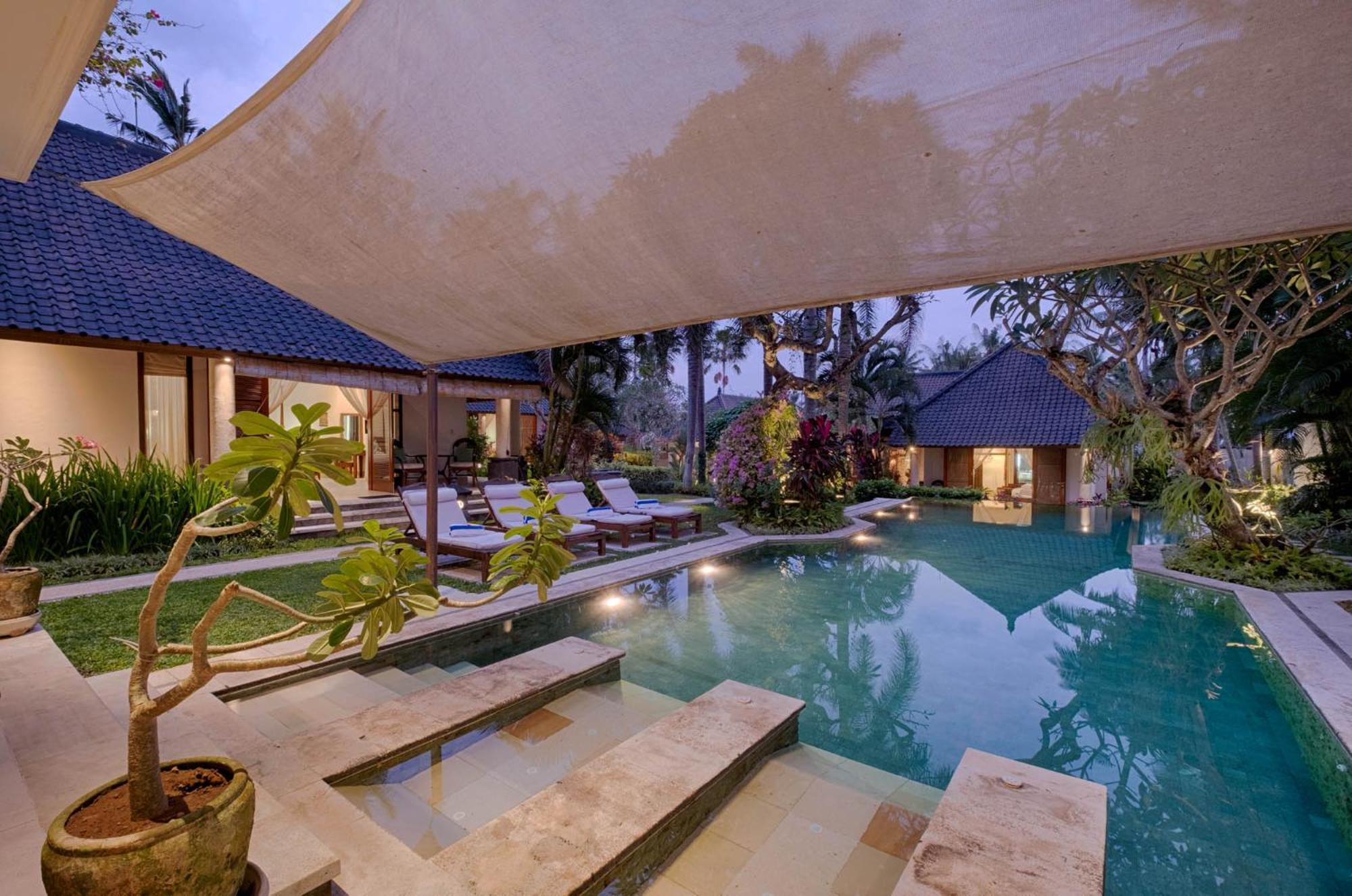 Kutus Kutus Saba Beach Villa Джокьякарта Экстерьер фото