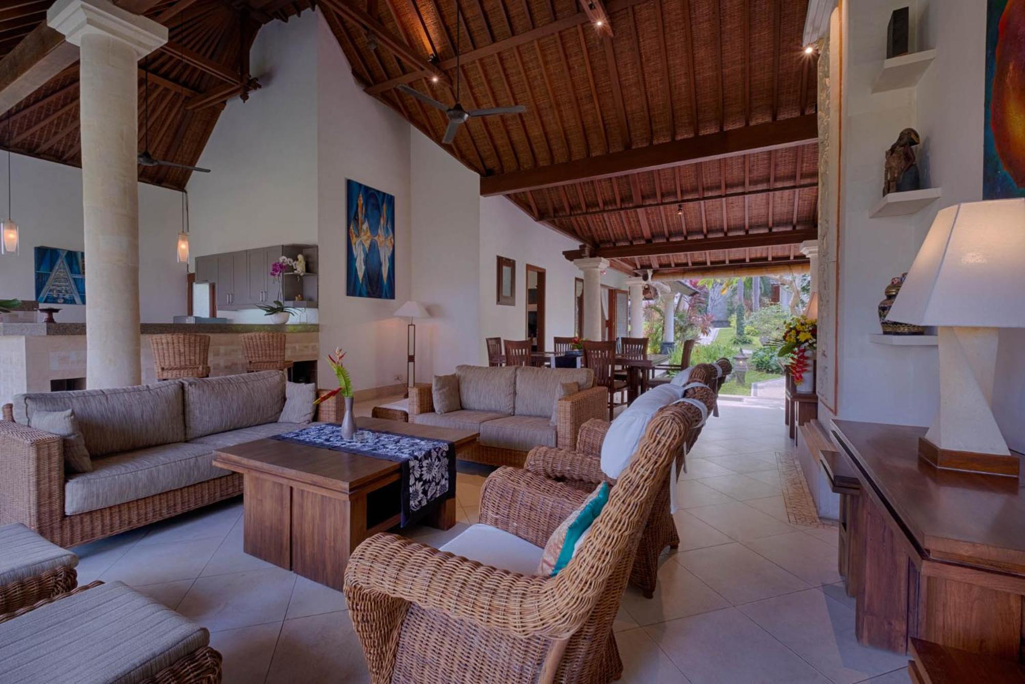 Kutus Kutus Saba Beach Villa Джокьякарта Экстерьер фото