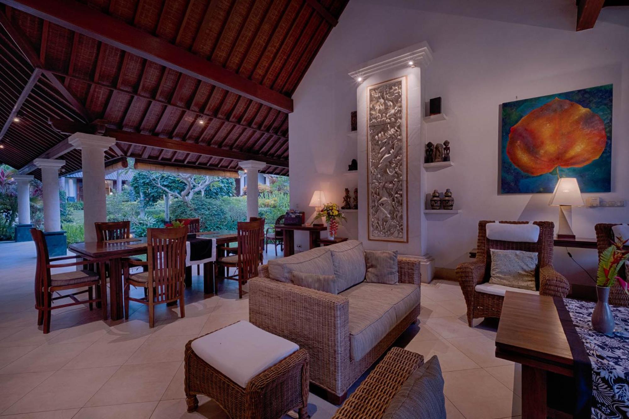Kutus Kutus Saba Beach Villa Джокьякарта Экстерьер фото